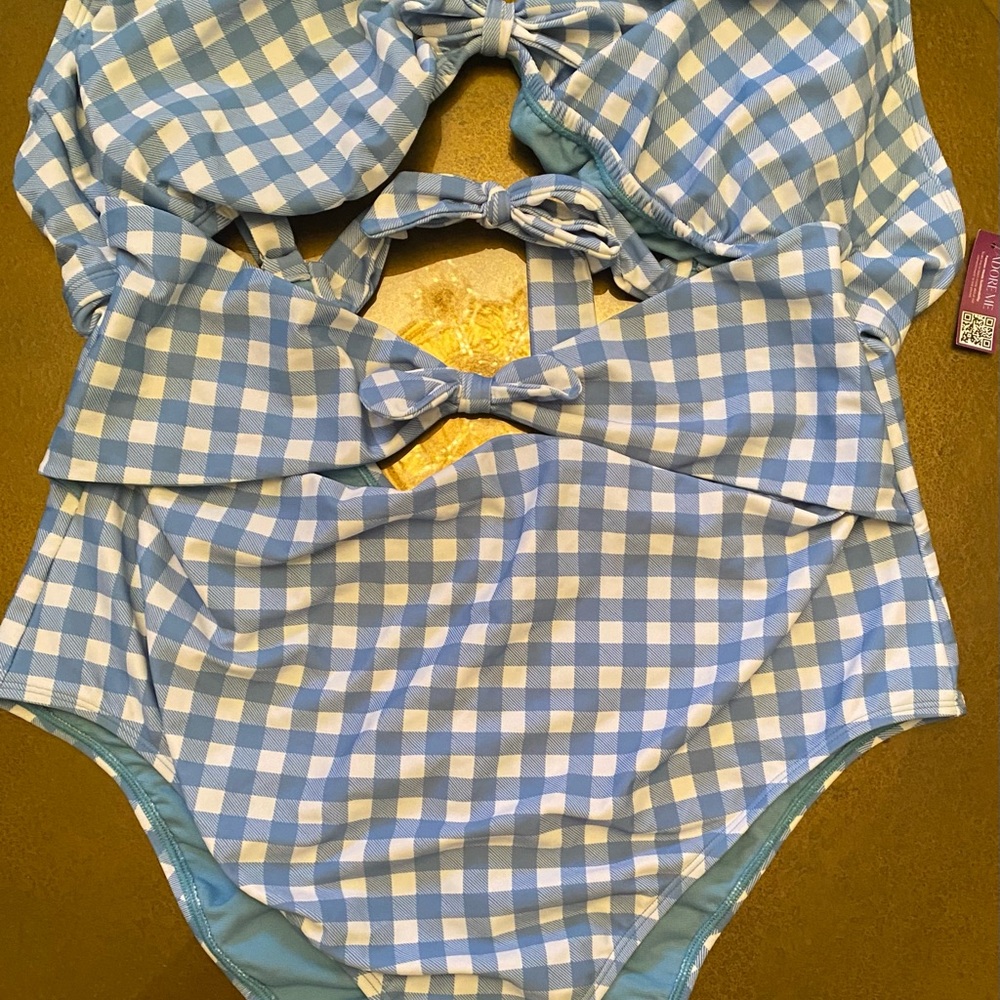 Plus sized swimsuits—all 3! - Picture 6 of 16